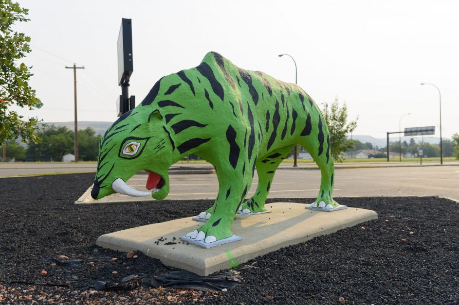 Valley Bus Dino Arts, Chopped Leaf Sabre Tooth Tigre